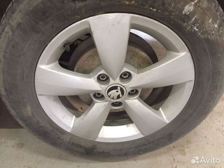 Литой диск r15 (5*100) Шкода рапид