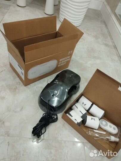 Робот мойщик окон Xiaomi Hutt DDC5