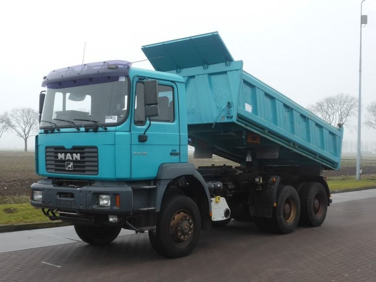 MAN F9