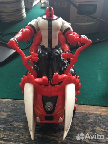 Фигурки Бен Тен