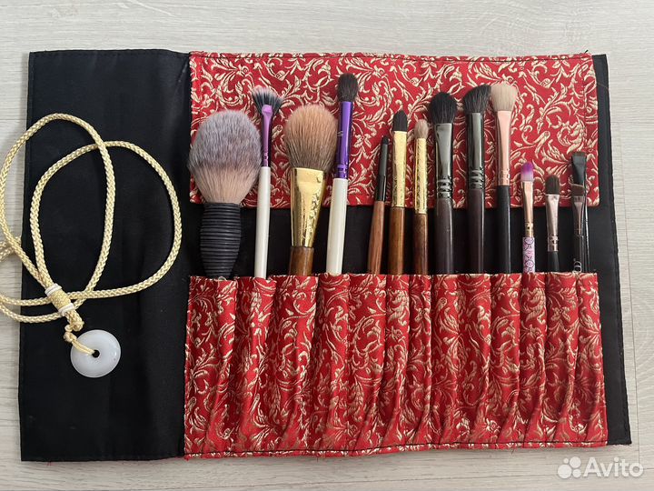 Кисти для макияжа