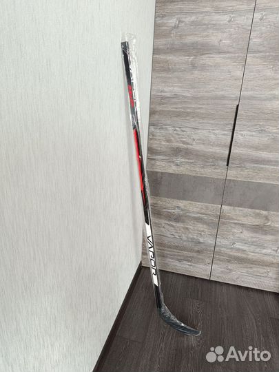 Клюшка хоккейная правый хват бауер