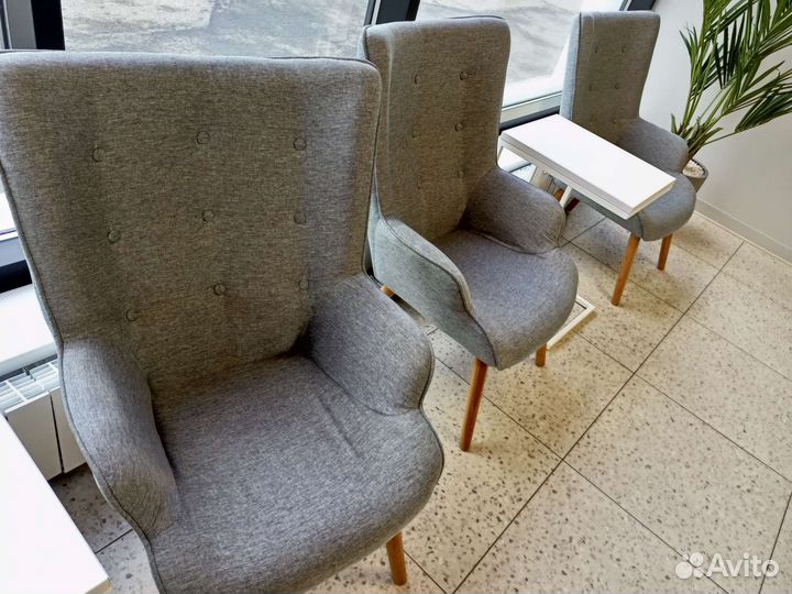 Перетяжка обивка стульев кресел кроватей