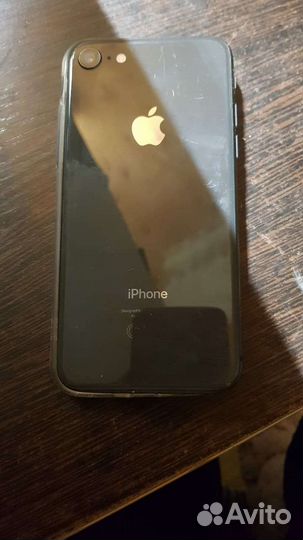 Телефон iPhone 8 64 gb