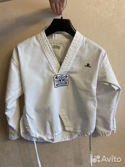 Костюм для тхэквондо