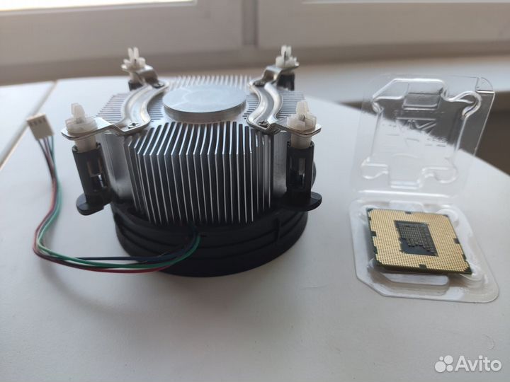 Процессор Pentium G630 2,7 GHz + кулер