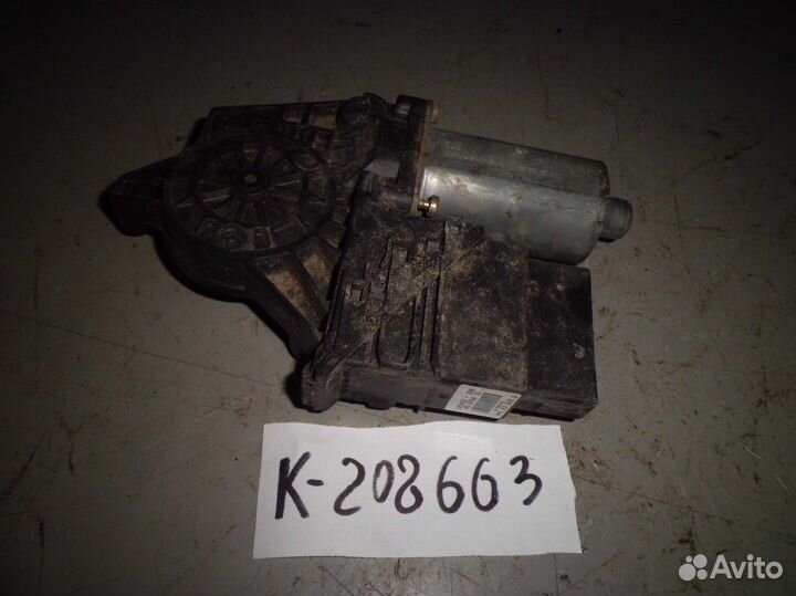 Моторчик стеклоподъемника (Volkswagen Passat)