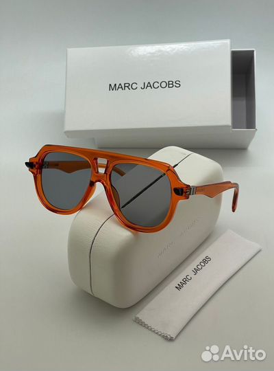 Солнцезащитные очки Marc Jacobs