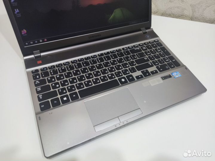 Игровой ноутбук Samsung 550P(i5/8gb/2gb видео)