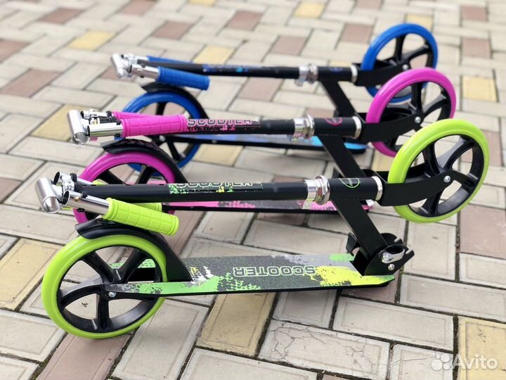 Самокат детский двухколесный новый