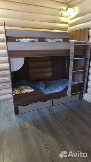 Продам 2х ярусную кровать