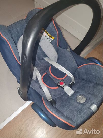 Автокресло Maxi cosi cabriofix 0+