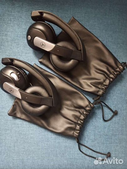 Беспроводные наушники Mercedes