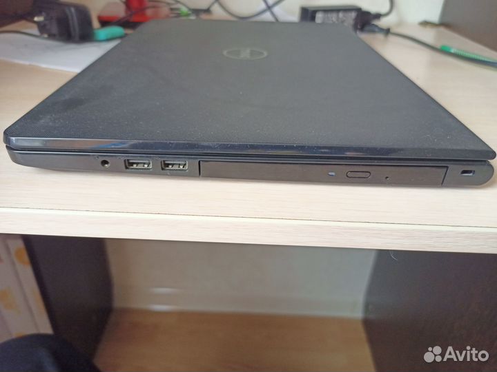 Ноутбук Dell Inspiron 15-3552