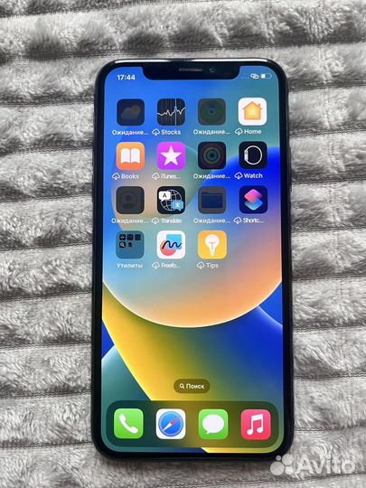 iPhone X, 64 ГБ