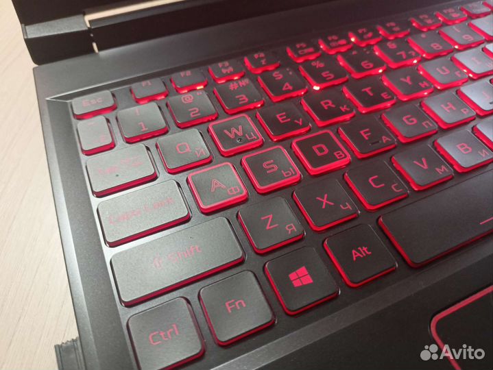 Acer nitro 5 gtx 1650 ti