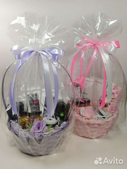 Подарок со вкусом - корзина с чаем и кофе