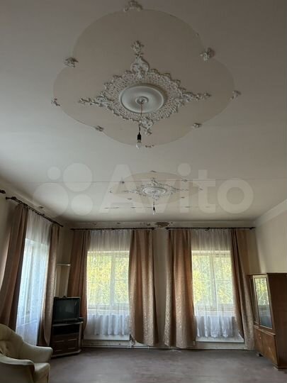 Коттедж 311,6 м² на участке 8 сот.