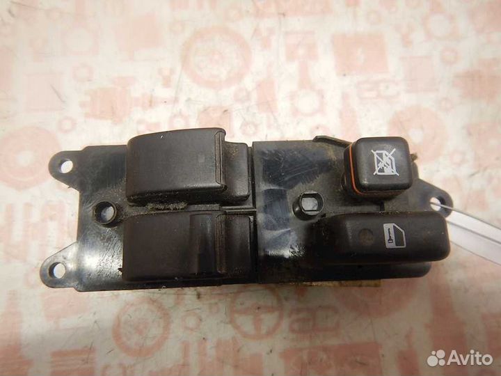 Блок управления стеклоподъемниками Toyota Corolla