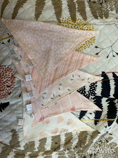 Нагрудники для девочки