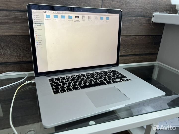 Apple MacBook Pro 15 2015 512 GB Radeon