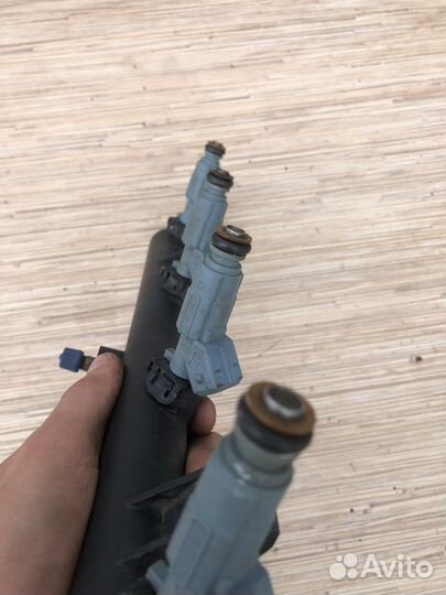 Топливная рампа Citroen C4