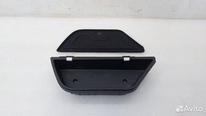 Ящик для инструментов правый Kia Ceed CD G4FG 2019