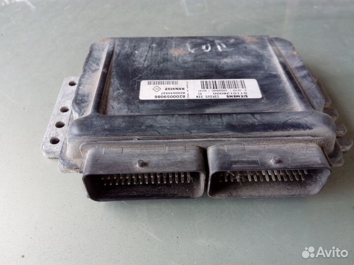 Блок управления двигателем Renault Symbol