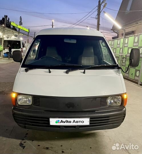 Toyota Lite Ace цельнометаллический, 1995