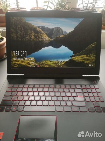 Игровой ноутбук Lenovo legion Y520
