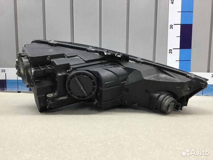 Фара левая Audi A4 B9 2015