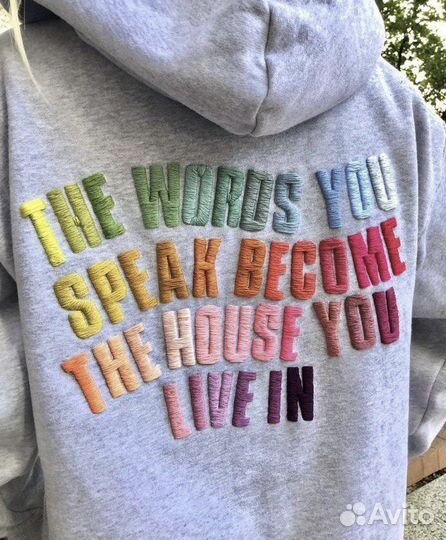 Вышивка на одежде/брендирование (от 10 изделий)