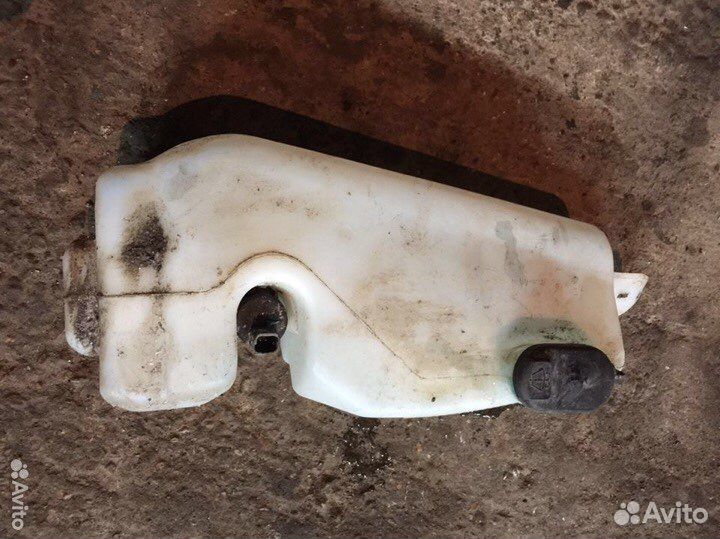 Бачок омывателя Renault