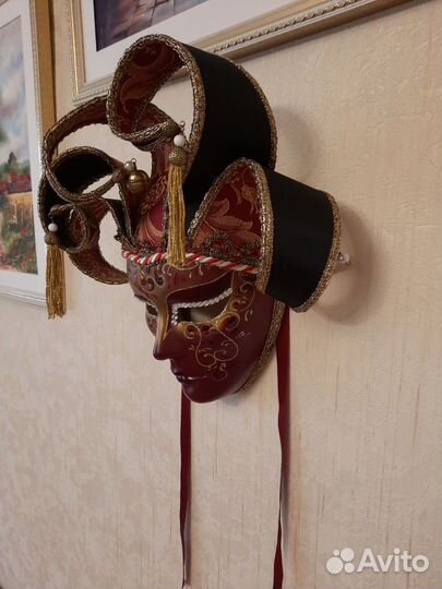 Венецианская маска