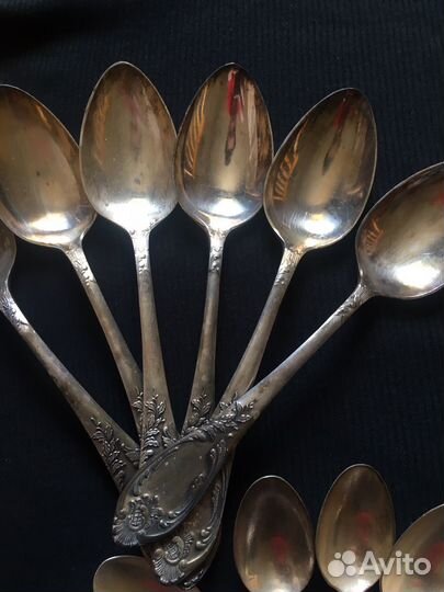 Столовый набор орех - 1965г сост нового комплект