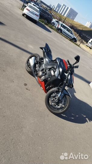 Мотоцикл Kawasaki z1000