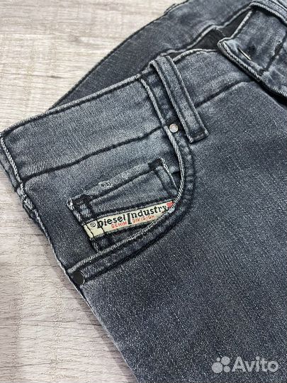 Джинсы Diesel