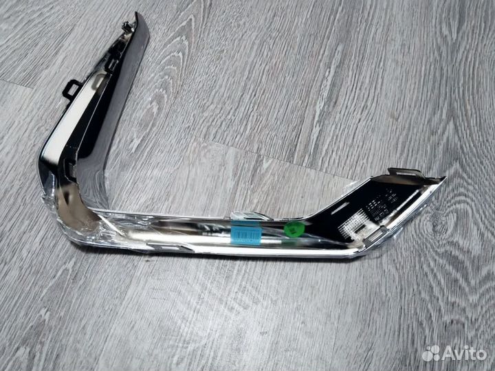 Накладка птф хром правая левая Geely Monjaro