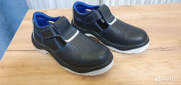 Рабочие сандалии