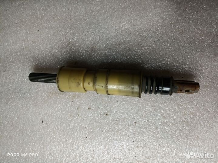 Кардан рулевой Mercedes w221