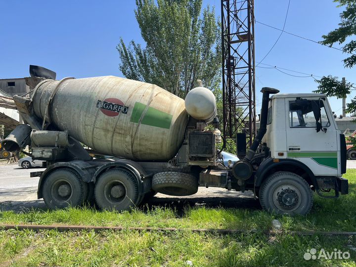 Автобетоносмеситель МАЗ 630305, 2006