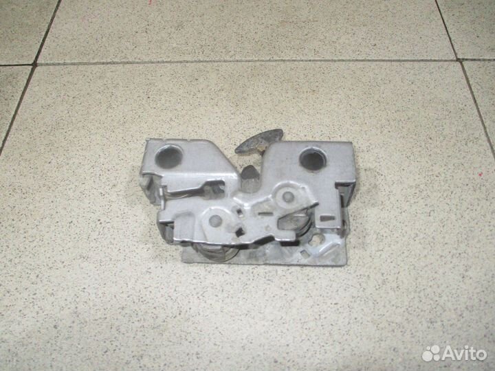 Замок капота Skoda Octavia 3 (5E)