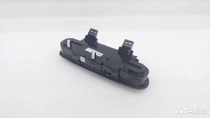 Б/У Б/У Блок управления климат контролем Состояние