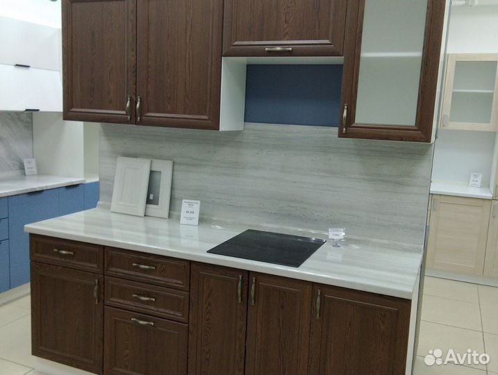 Кухонный гарнитур в наличии