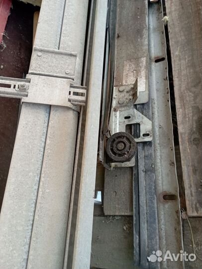 Секционные ворота алютех бу