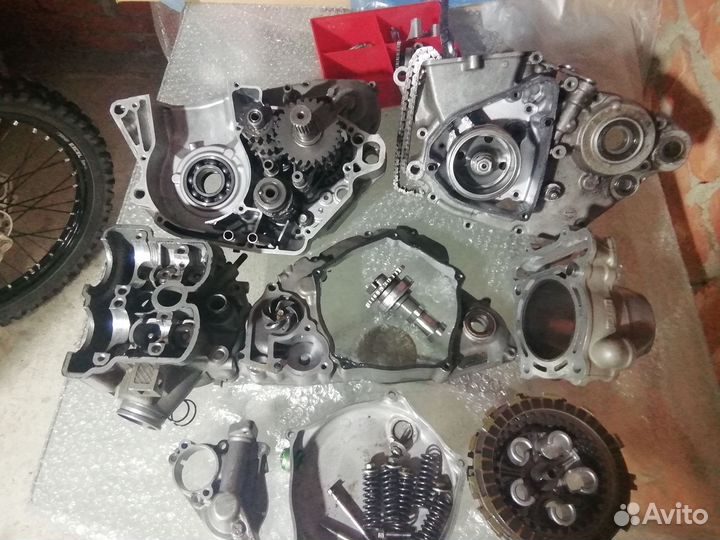 Запчасти на двигатель kawasaki kx250f 2008 года