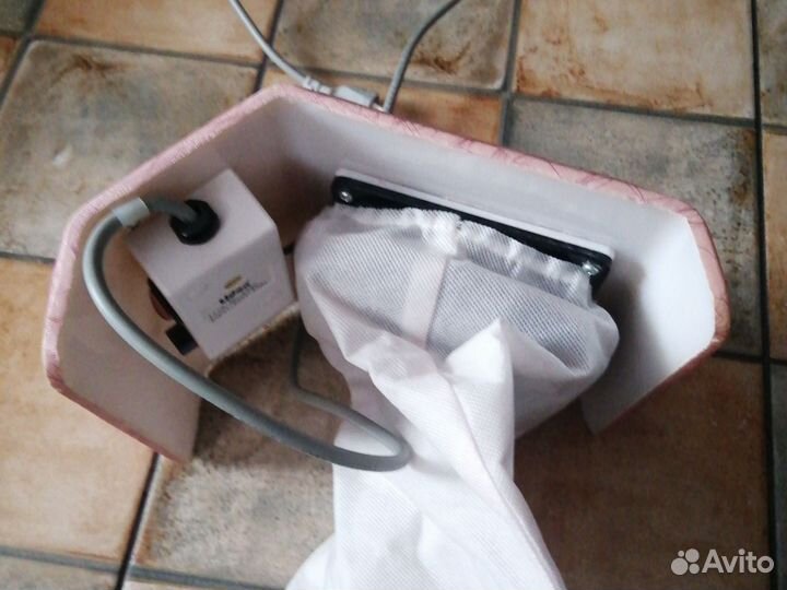 Вытяжка настольная для педикюра