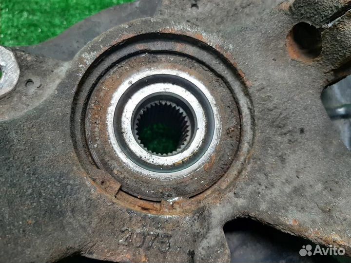 Кулак передний левый Opel Meriva B 2013