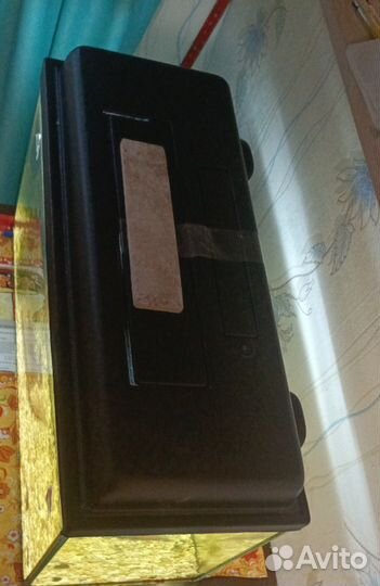 Аквариум со всем содержимым