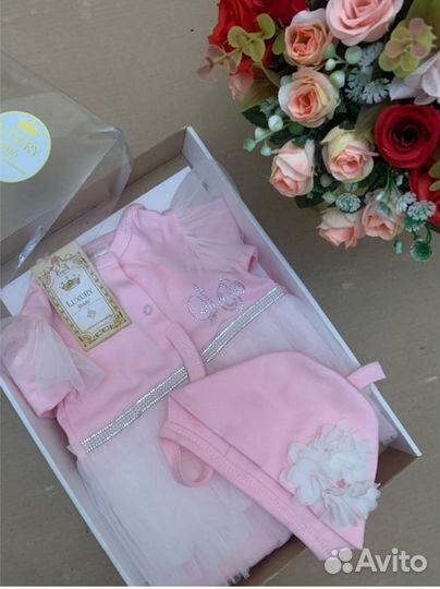Комплект на выписку для девочки Luxury baby